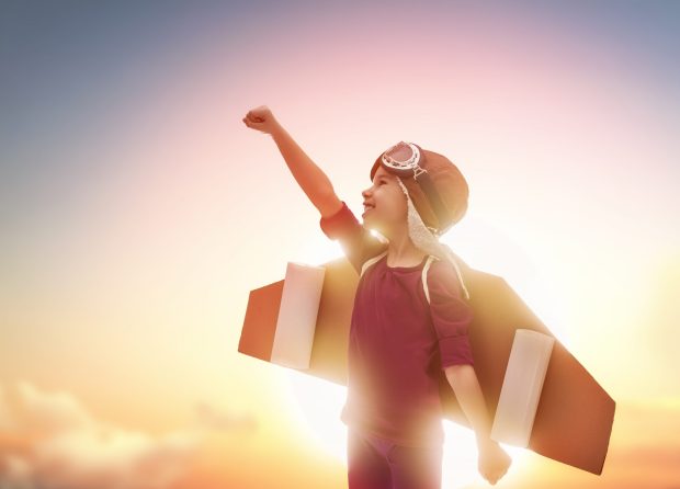 girl plays astronaut